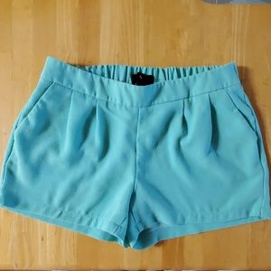 SOLD Pleated shorts